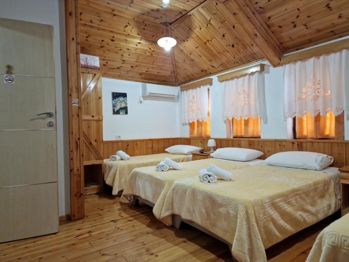 Hotel Domino Гирокастра Экстерьер фото
