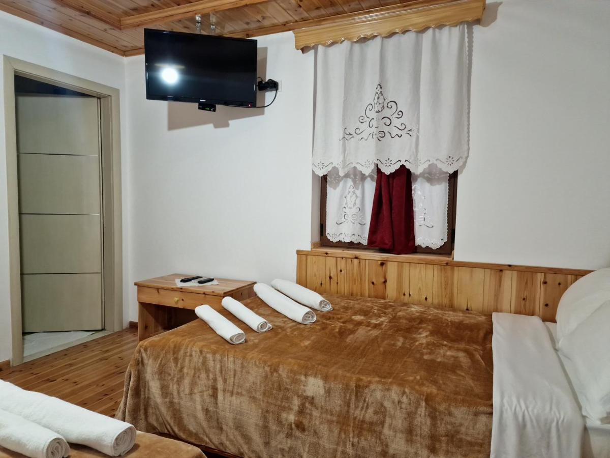Hotel Domino Гирокастра Экстерьер фото